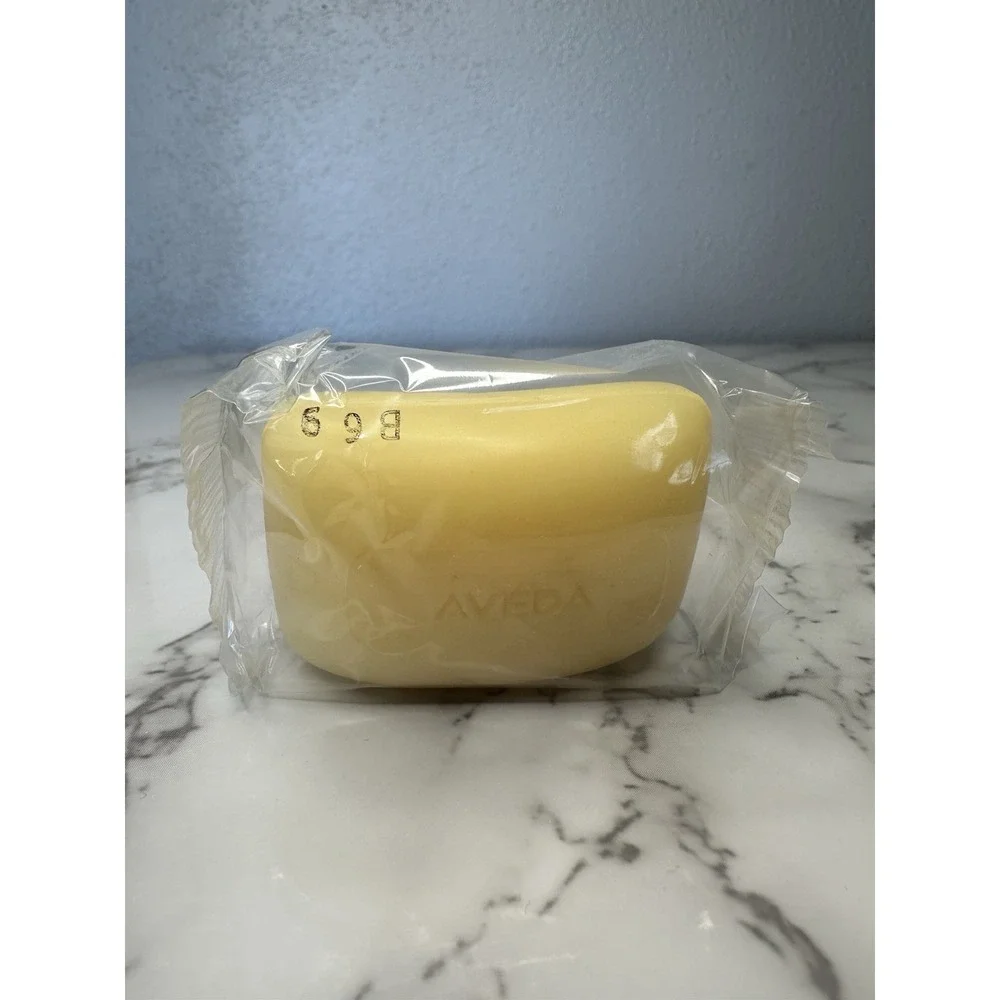 Aveda Caribbean‎ Therapy Bath Bar. Travel Size. Discontinued New Sealed 1.5oz.